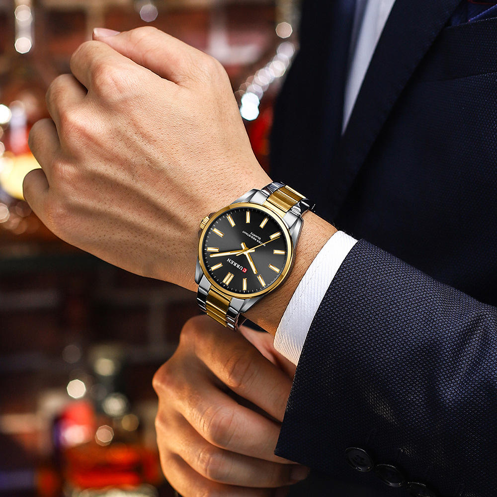 Montre en chaine inoxydable Curren 9090